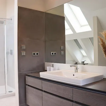 Rosenhaus - Luxorioeses Mit Viel Platz Fuer Ganze Familie Von 