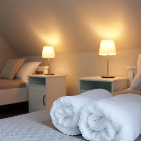 Rosenhaus - Luxorioeses Mit Viel Platz Fuer Ganze Familie Von 