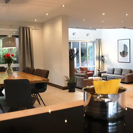Rosenhaus - Luxorioeses Mit Viel Platz Fuer Ganze Familie Von 