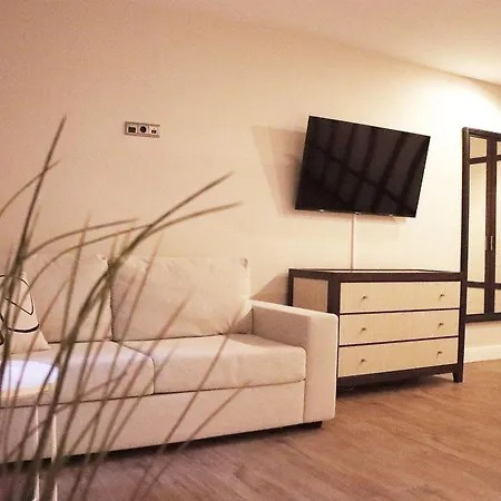 Rosenhaus - Luxorioeses Mit Viel Platz Fuer Ganze Familie Von 